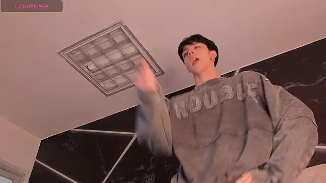 Chat +18 de AerumChae ao vivo