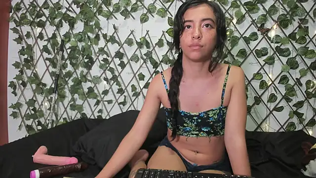 Živý XXX chat LittlePeach_