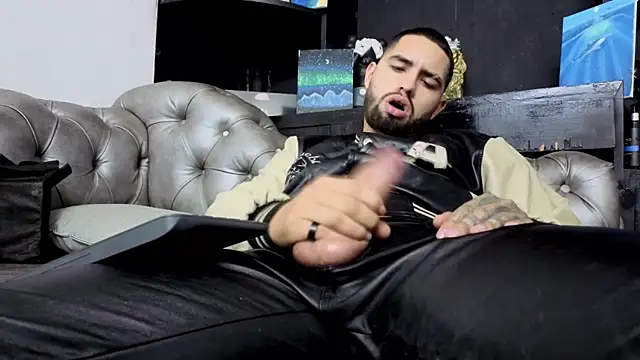 Czat XXX na żywo – matteosantos