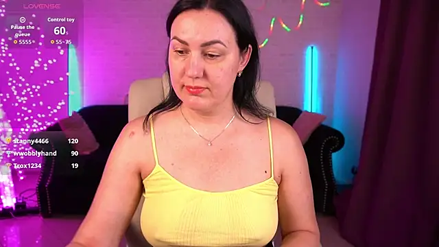 VelvetLuck's Live XXX Chat