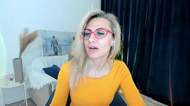 MuseOfStage's Live XXX Chat