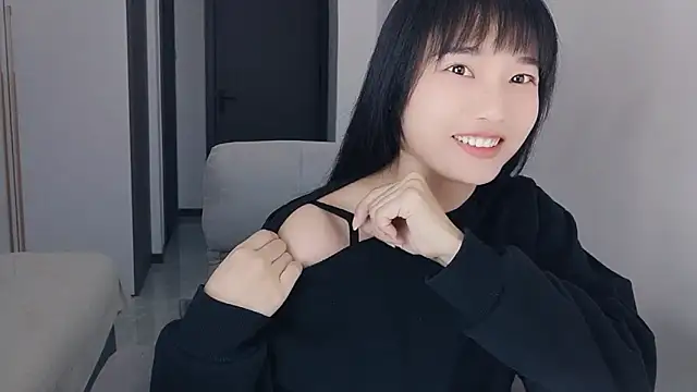 Lisa-3333 Adlı Modelin Canlı XXX Sohbeti