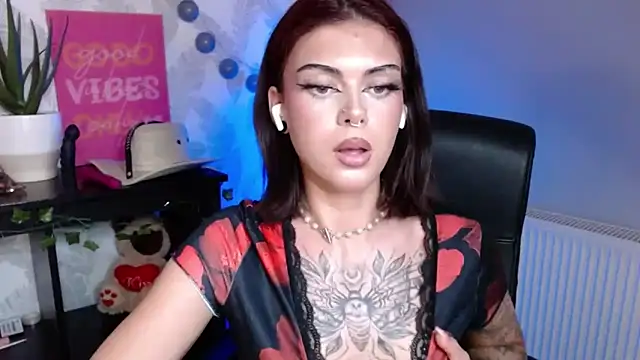 Nova_SIN élő XXX-chatje