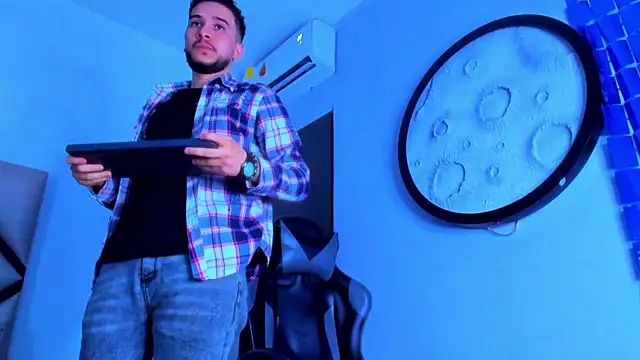 mike_257's Live XXX Chat