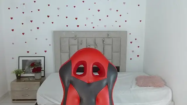 Онлайн чат XXX Caius_fox