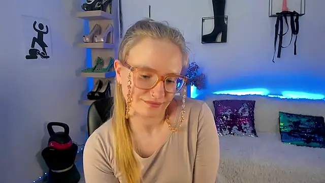 NancyHottieのライブXXXチャット