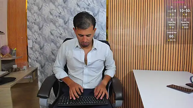 Hideintheoffice – Kamerová šou