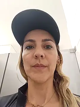 Monita_Med Adlı Modelin Web Kamerası Şovu