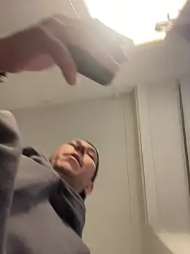 TitanNoir Pertunjukan Webcam