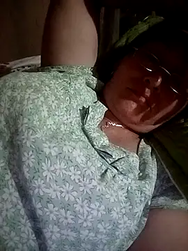 Živý XXX chat Cucci07