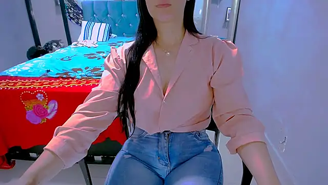 BitterMomXxx élő XXX-chatje