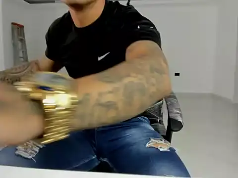 master_leather 现场XXX聊天