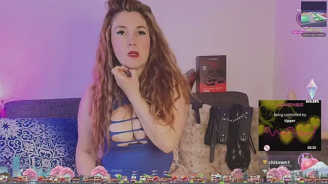 Laura_hotmilf élő XXX-chatje