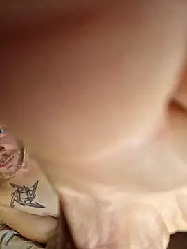 HardSwedee Pertunjukan Webcam