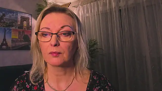 Онлайн чат XXX vanessa_chat