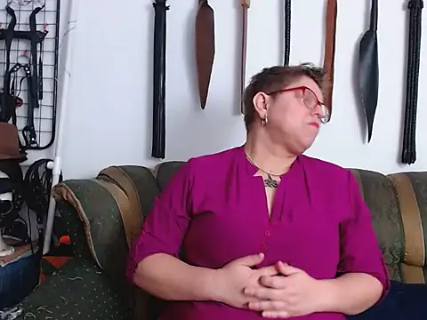 Leah_R 现场XXX聊天