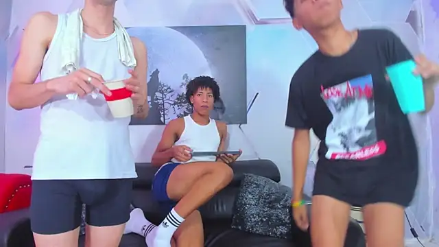 Spicy_guys' Webcam Show