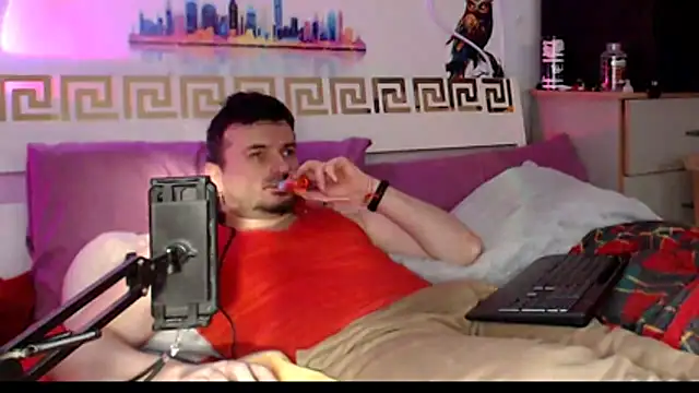 iuligruia69 网络视讯表演