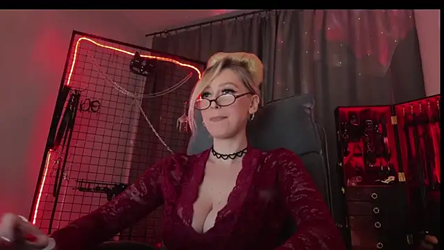 Liya_Lissn Live XXX chat