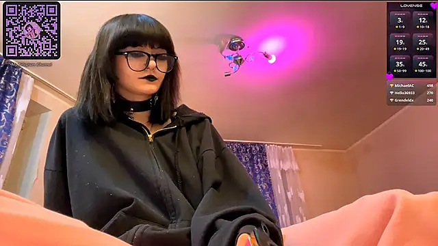 SmilingPatentn Live XXX chat