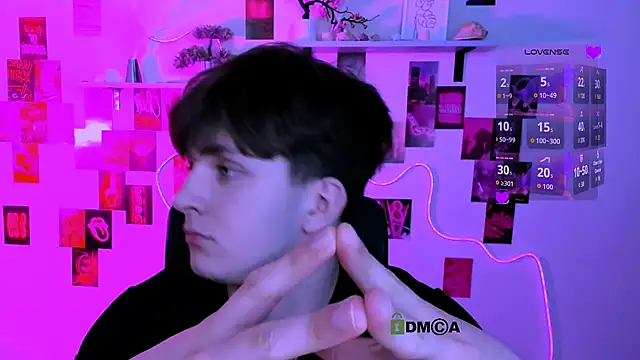 travis_wolf_ Live XXX Chat