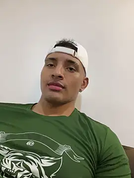 Chat +18 de Smith_Fitness ao vivo