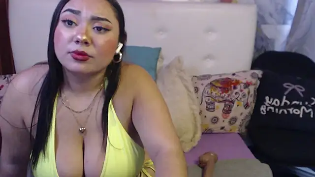 Nicolelewllss' Live XXX Chat