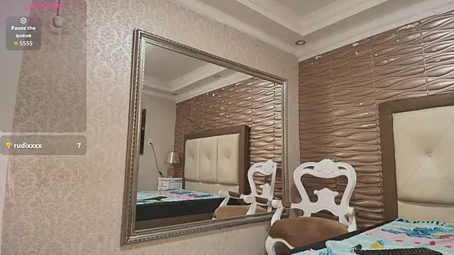 Miladiosa Chat XXX in diretta