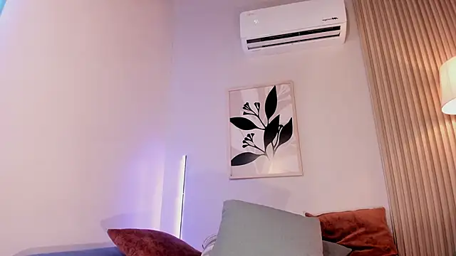 HannahSkies' Live XXX Chat