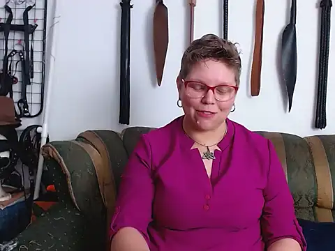 Leah_R: απευθείας συνομιλία ΧΧΧ