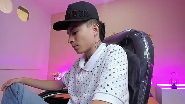 Онлайн чат XXX Nascary_Fox