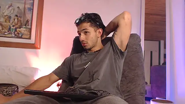 Chatroom XXX en direct de ArturoCardona_