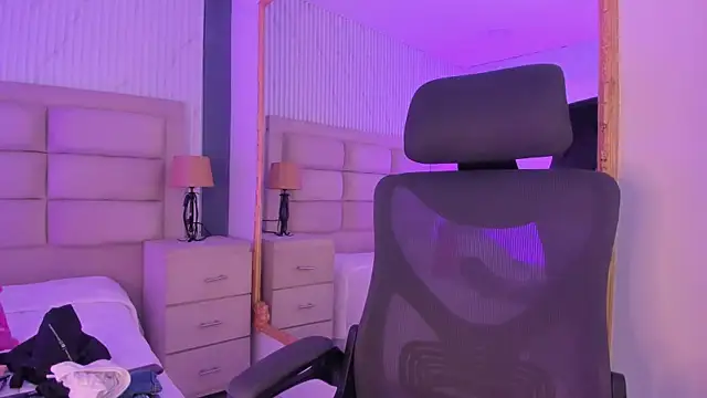 CarolineFyre 现场XXX聊天