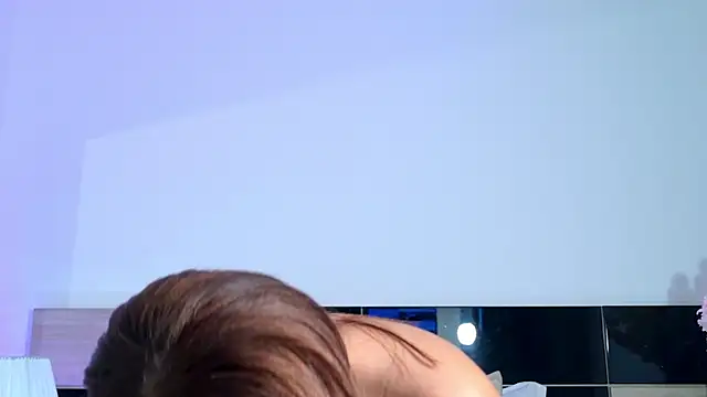 LindaBenetti's Live XXX Chat