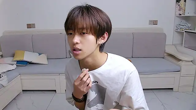 buding-001 在線直播表演