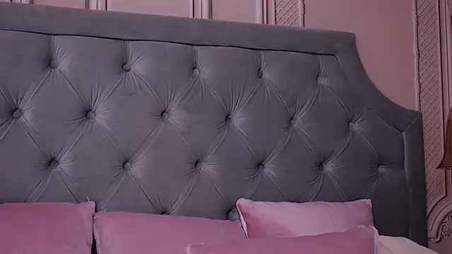 Chat +18 de LucyAddison ao vivo