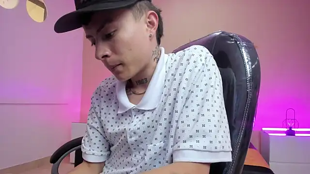 Nascary_FoxのライブXXXチャット