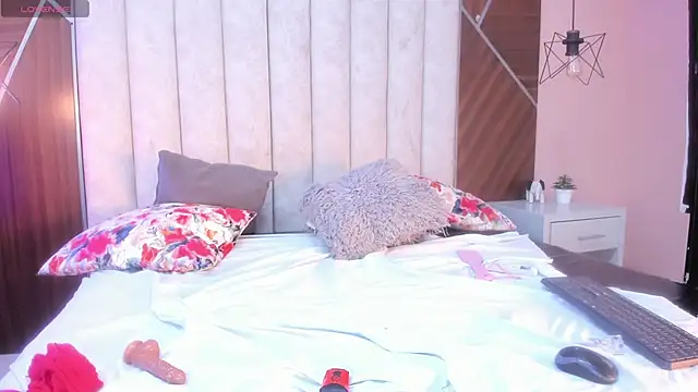 CAROLYNFOSTERn Live XXX chat