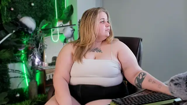 SladaDell's Webcam Show