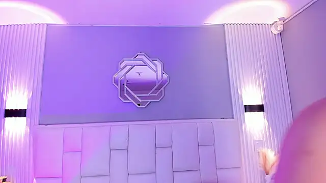 XXX chat uživo modela NanaOsaky