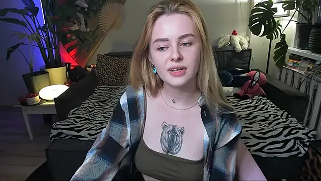 Alexa_Pirs 라이브 XXX 채팅