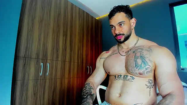 Chat +18 de massimo_visconti ao vivo