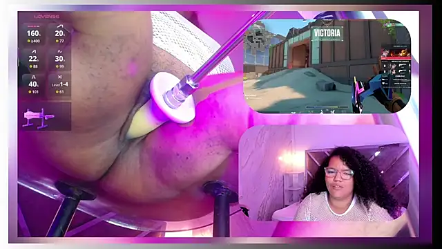 Chatroom XXX en direct de MhiaRey