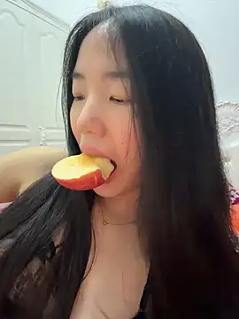 TinyBabeのウェブカメラショー