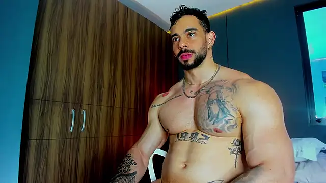 XXX chat uživo modela massimo_visconti