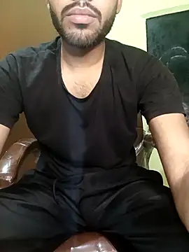 MASTTERRR: διαδικτυακό σόου στην κάμερα