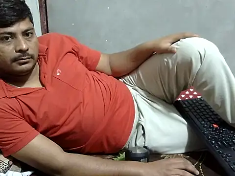 Asv1994: διαδικτυακό σόου στην κάμερα