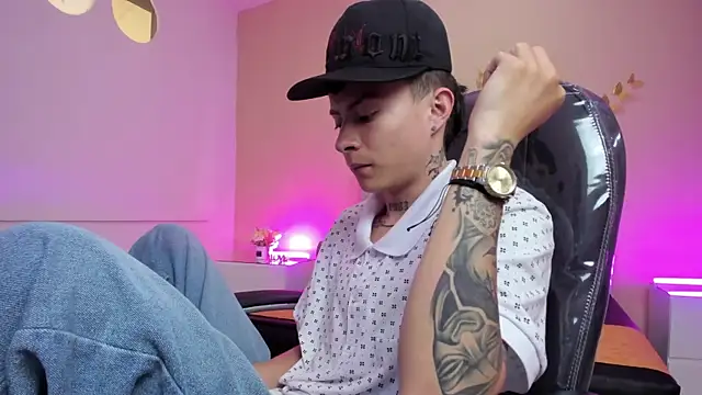 Nascary_Fox: απευθείας συνομιλία ΧΧΧ