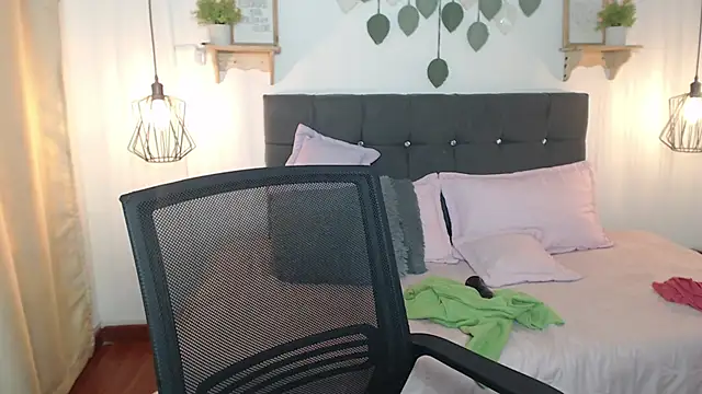 Emma_hassani's Live XXX Chat