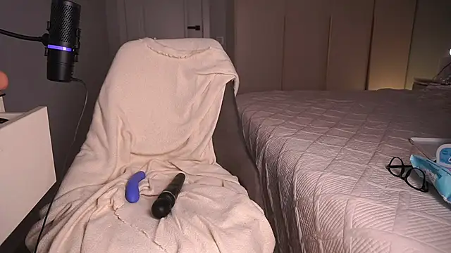 jenny__lii – Naživo XXX chat